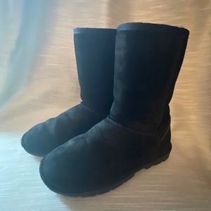 LAMO Alaska Classic suede boots,